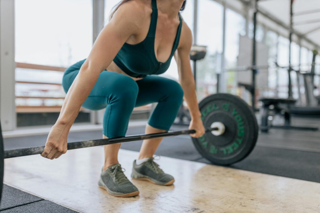 benefits of weightlifting for women weight loss